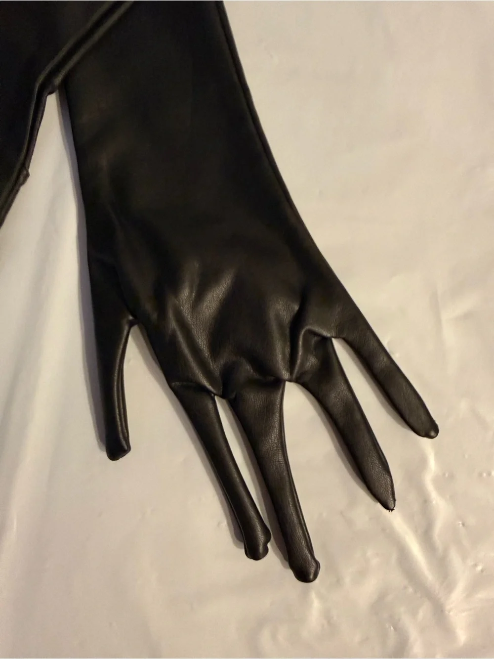 SKIMS Women Medium 2023 Faux Leather Formal Length Long Gloves Onyx Black
